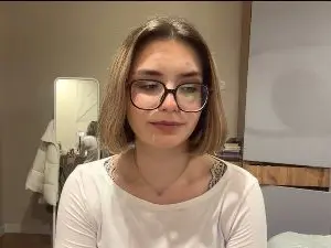 Cam4 Adult Video Chat of LaureneCables