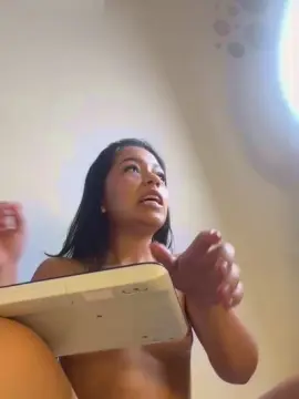 Cam4 Free Porn Cam of LunaBaxter_