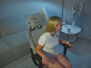 Cam4 Live Sex Cam of DeloraPriestley