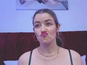 Cam4 Free Porn Cam of Aishwarya_Dixit