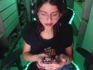 Cam4 Nude Webcam of Lauriiis