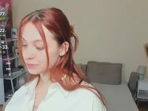 Cam4 Live Porn of LatrinaDahill