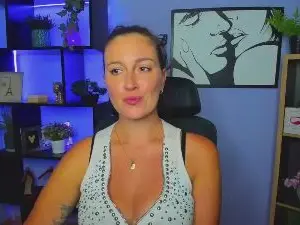 Cam4 Adult Video Chat of Burn_AMANDA