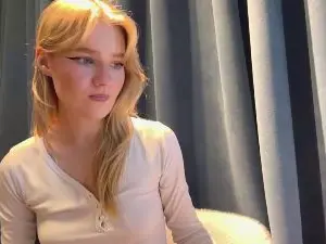 Cam4 Watch Live Sex Cams of LilliamToo