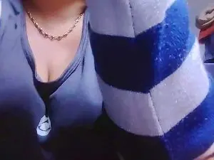 Cam4 Live Sex of Marjolaina