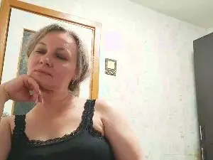 Cam4 Live Porn of EdithManning