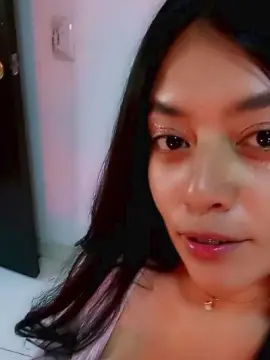 Cam4 Watch Live Sex Cams of Lindafox99