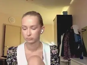 Cam4 Watch Live Sex Cams of LynseyPake
