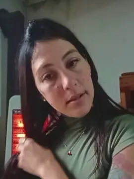 Cam4 Live Sex Cam of guapitaaa_love