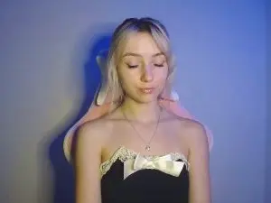 Cam4 Live Sex of LuciaAdorable