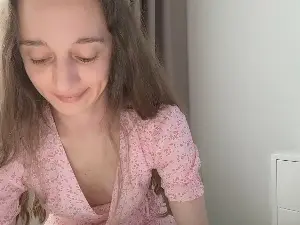 Cam4 Adult Video Chat of ShySchoolGrl