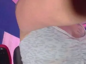 Cam4 Live Sex Cam of vitoria23_