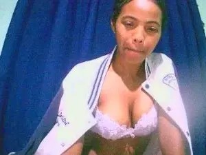 Cam4 Adult Webcam of Fitiavana8