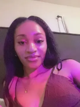 Cam4 Free Porn Cam of Sarabombshell
