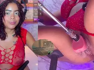 Cam4 Live Porn of NinaCapelli_