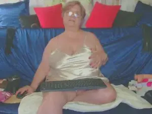 Cam4 Free Live Porn of QueenPammy