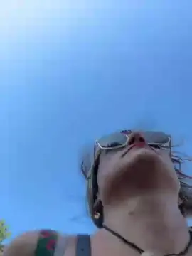 Cam4 Watch Live Sex Cams of lesnympho_sexy