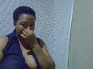 Cam4 Sex Chat of bigclit_mom