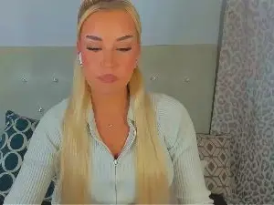 Cam4 Live Sex of KristyAlone