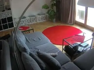 Camsoda Adult Webcams of voyeurcam-julmodels-living-4
