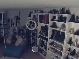 Camsoda Live Porn of voyeurcam-missoliviablack-03