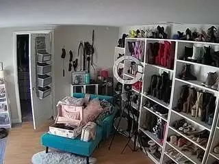 Camsoda Private Sex Chat of voyeurcam-missoliviablack-03