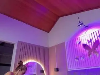 Camsoda Adult Video Chat of beauty-milf