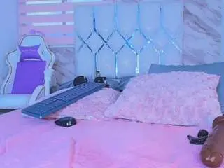 Camsoda Adult Webcam of collett-t