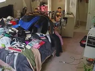 Camsoda Adult Webcams of voyeurcam-house-charleys-room