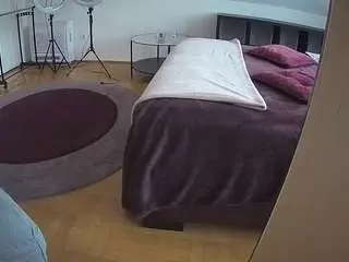Camsoda Live Sex Cam of voyeurcam-julmodels-whitebed-6