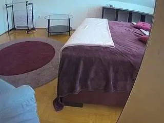 Camsoda Nude Webcam of voyeurcam-julmodels-whitebed-6