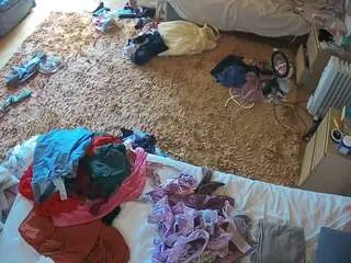 Camsoda Adult Webcams of voyeurcam-julmodels-whitebed-5
