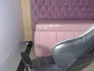 Camsoda Sex Cam of scarlett-jhonson-ch