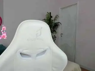 Camsoda Nude Webcam of jennifer-broccoli