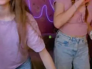 Camsoda Free Live Porn of salma-velvet