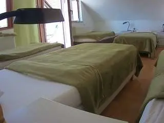 Camsoda Free Porn Cam of voyeurcam-julmodels-bed-2