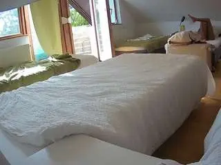 Camsoda Live Porn of voyeurcam-julmodels-bed-2