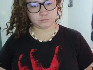 Camsoda Nude Webcam of curly-greeneyed