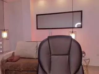 Camsoda Nude Webcam of emi-roseth