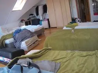 Camsoda Adult Webcams of voyeurcam-julmodels-bed-3