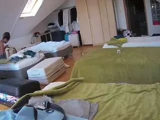 Camsoda Private Sex Chat of voyeurcam-julmodels-bed-3