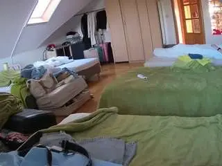 Camsoda Best Webcam of voyeurcam-julmodels-bed-3