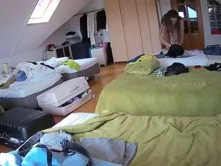 Camsoda Live Porn of voyeurcam-julmodels-bed-3