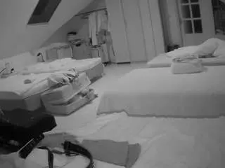 Camsoda Free Live Porn of voyeurcam-julmodels-bed-3