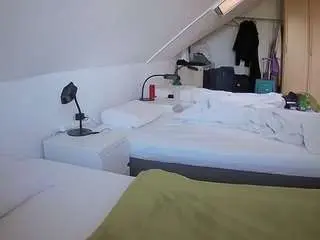 Camsoda Live Porn of voyeurcam-julmodels-bed-4