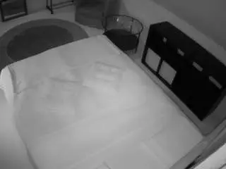 Camsoda Live Sex of voyeurcam-julmodels-whitebed-2