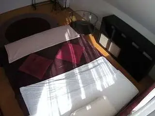 Camsoda Adult Webcam of voyeurcam-julmodels-whitebed-2