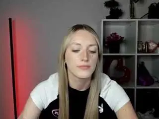 Camsoda Adult Webcam of evelynblond