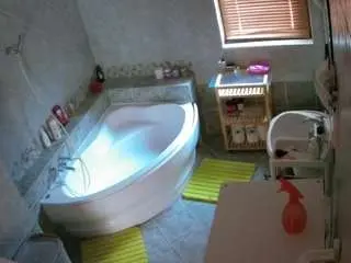 Camsoda Live Porn of voyeurcam-julmodels-bath-1st-2