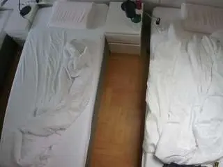 Camsoda Free Porn Cam of voyeurcam-julmodels-bed-5
